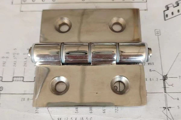 High-strength Heat-insulating Hinges
